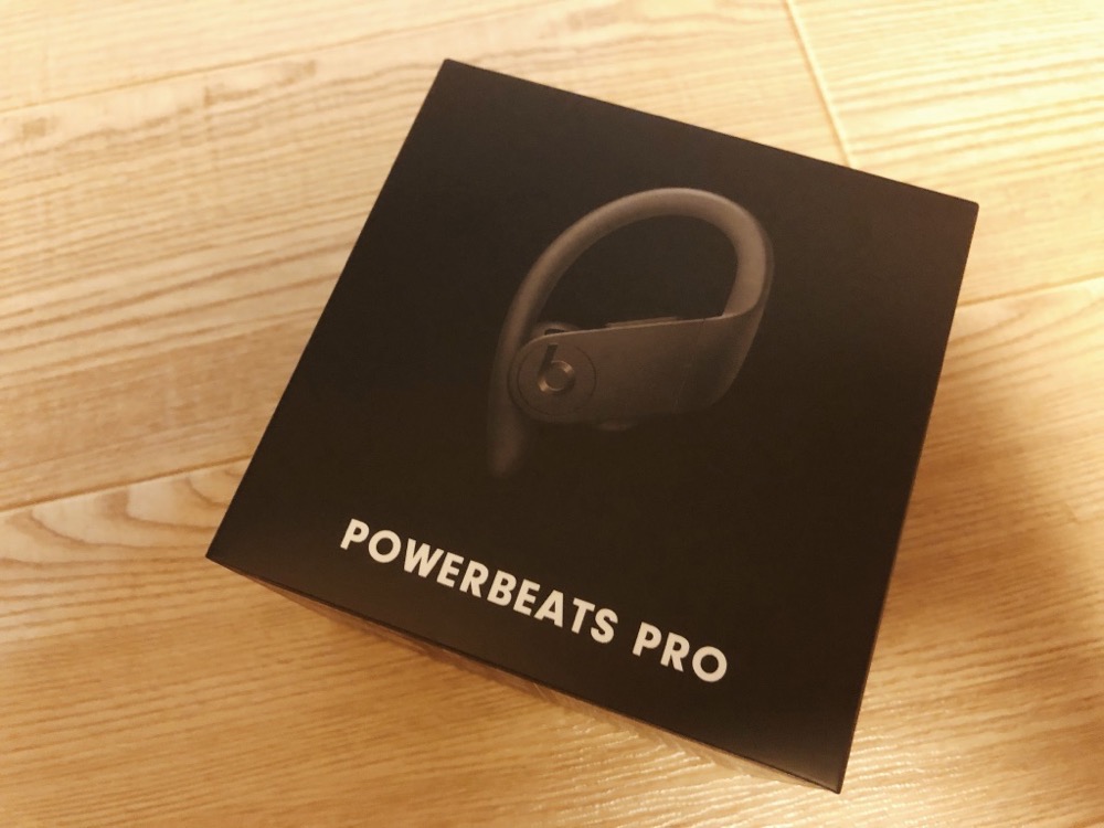 Powerbeats Proの外箱